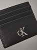 Kadın Minimal Monogram Kartlık