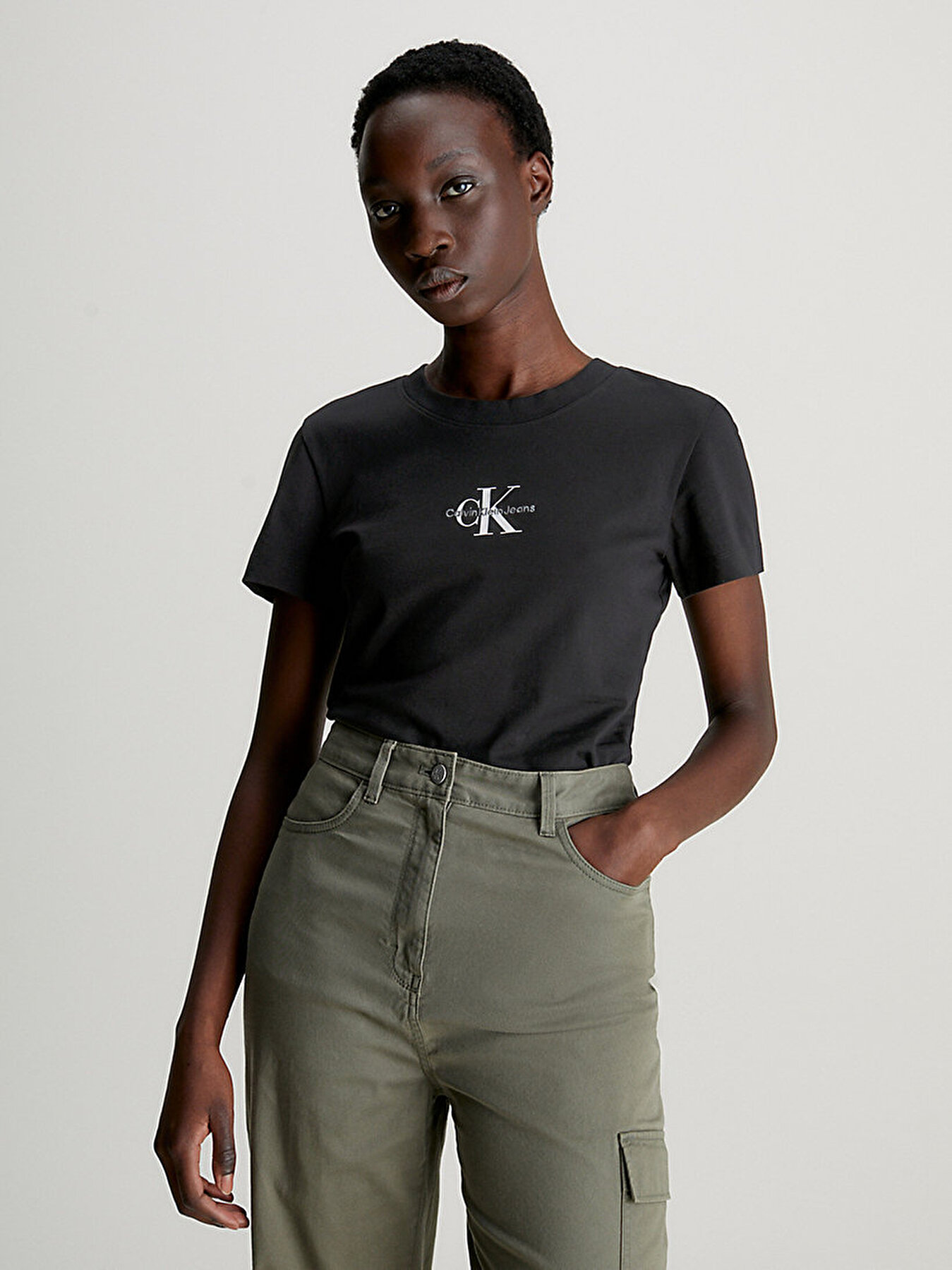 | Slim T-Shirt J20J222564BEH Calvin Klein Monologo Siyah Kadın