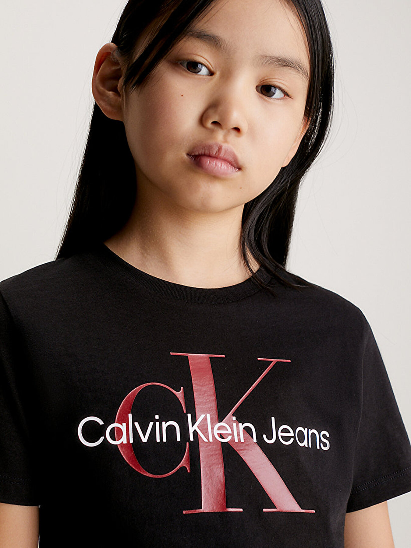 T shirt logo calvin klein outlet
