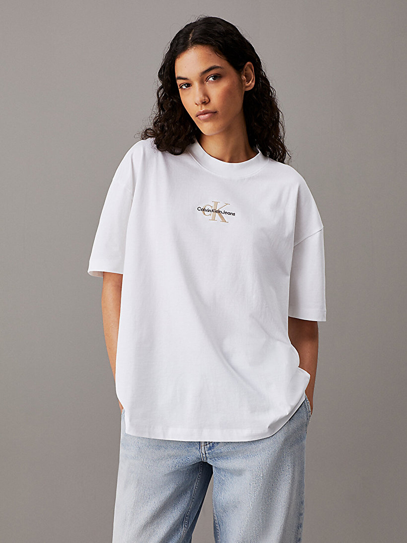 Kad n Monologo Boyfriend T Shirt Beyaz J20J223561YAF Calvin Klein
