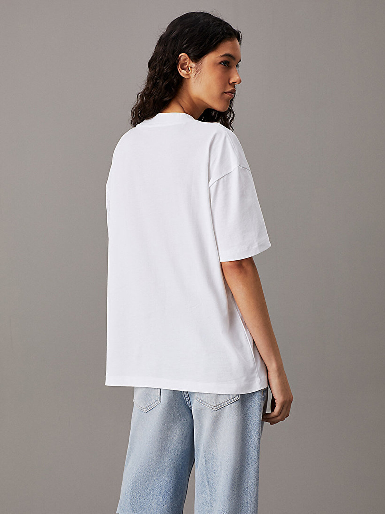 Kad n Monologo Boyfriend T Shirt Beyaz J20J223561YAF Calvin Klein