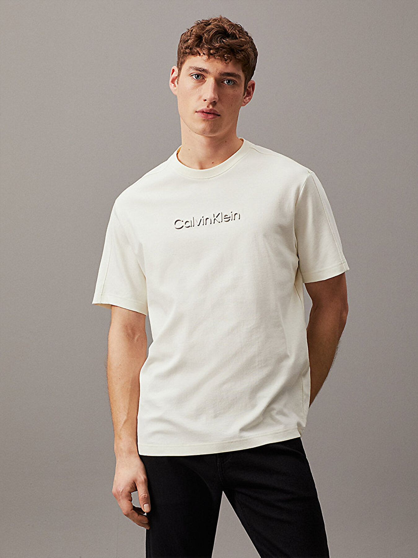 Calvin klein tshirt hotsell