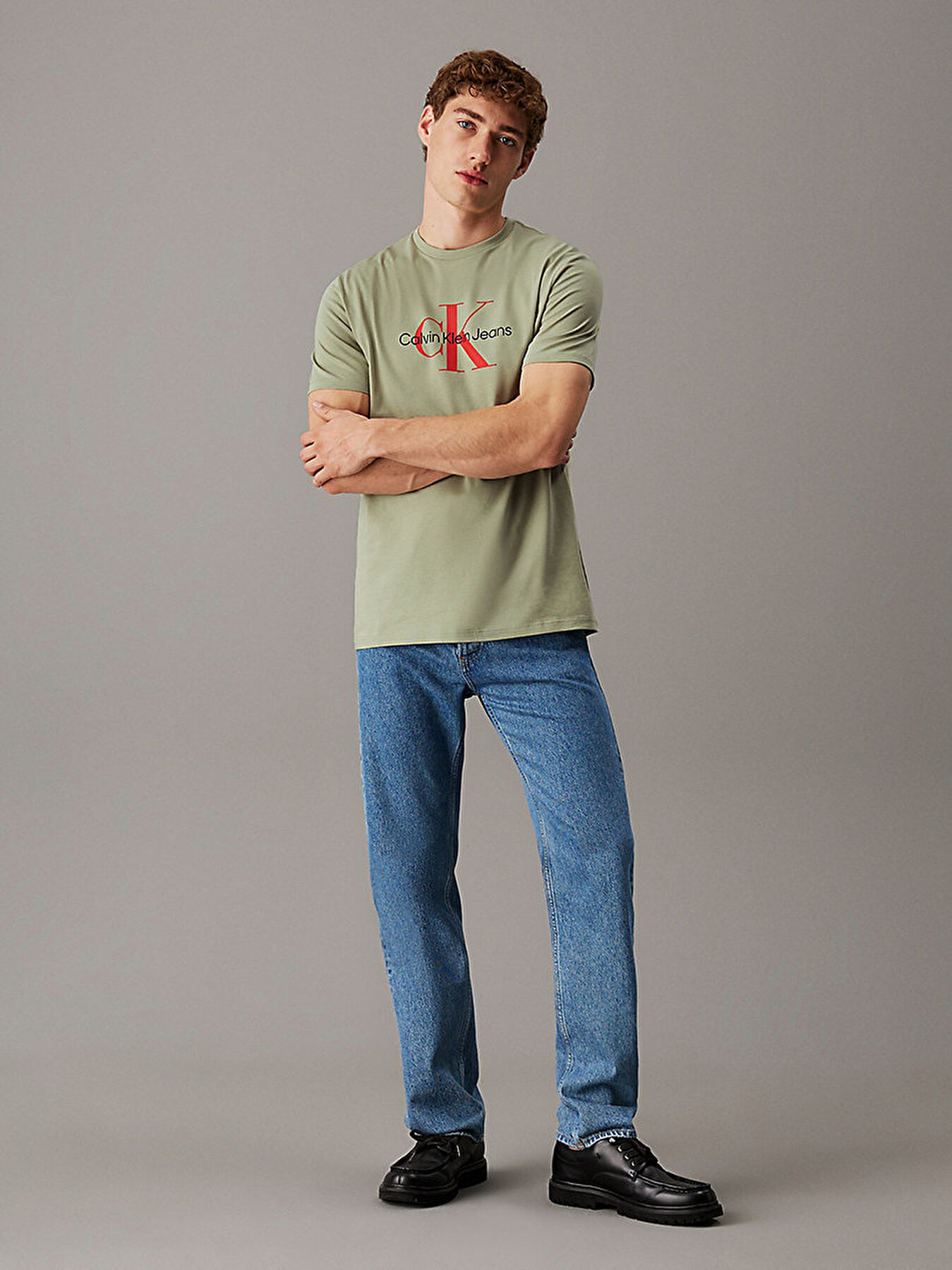 Erkek Hero Monogram T-shirt Yeşil 00040EM286LRT | Calvin Klein