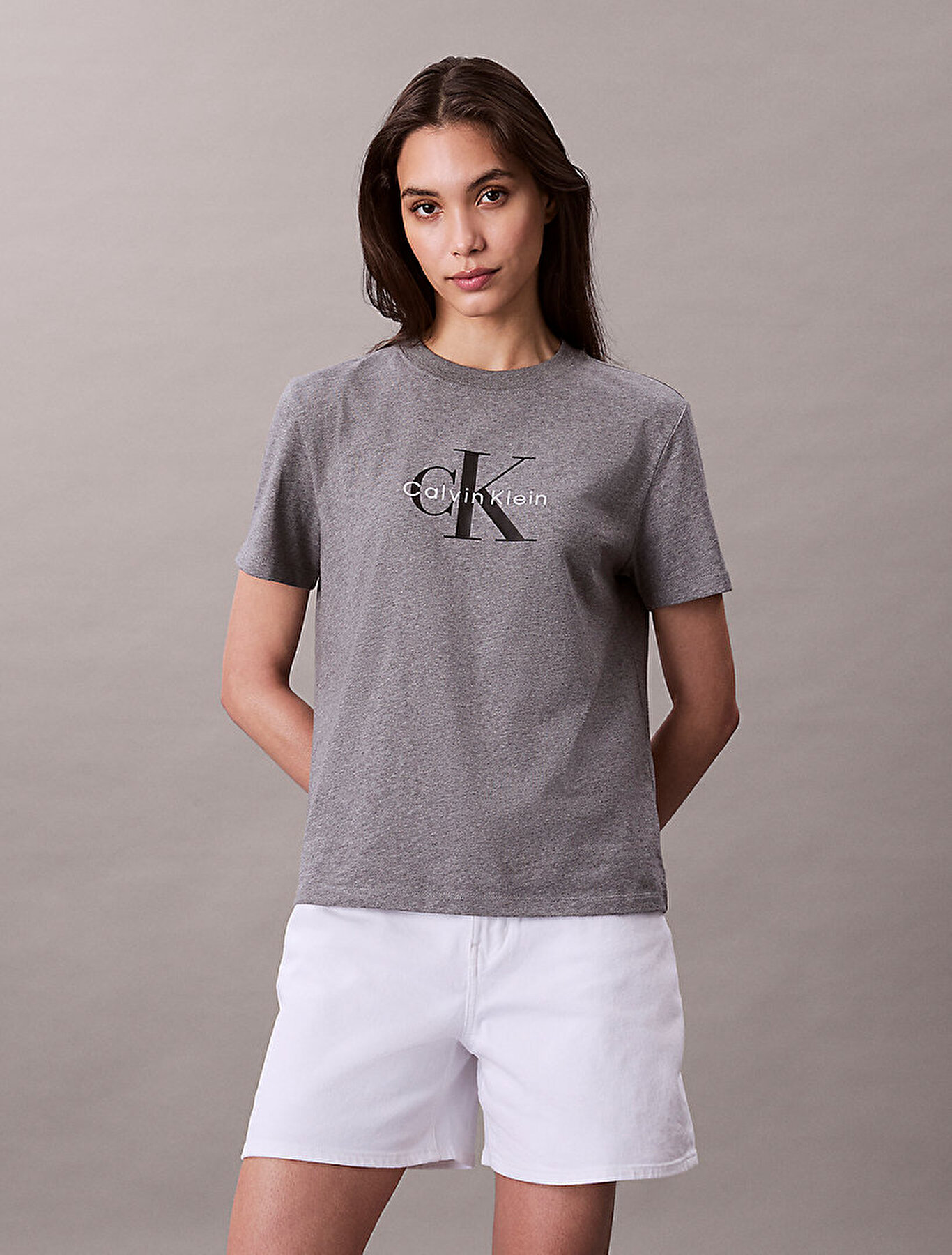Kadın Hero Classic Monogram T-shirt Gri LV047B865GP7E Kadın Hero Classic Monogram T-shirt Gri LV047B865GP7E