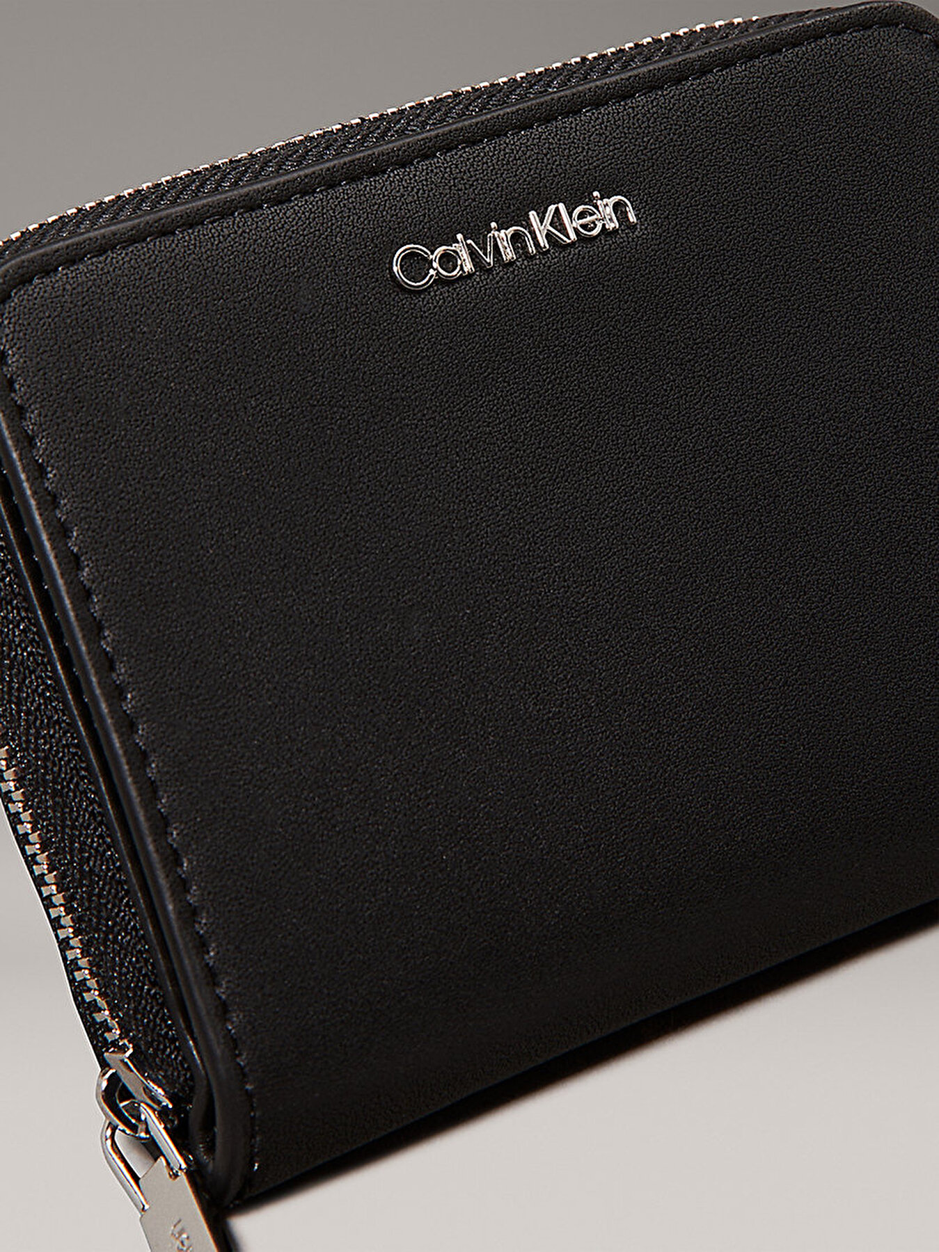 Kadın Ck Must Z/A Cüzdan Siyah K60K610300BAX | Calvin Klein