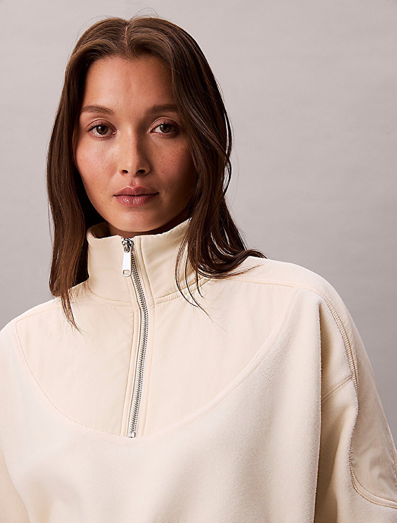 Kadın 1/4 ZIP Mixed Media Sweatshirt Bej LV047D231GYAS | Calvin Klein
