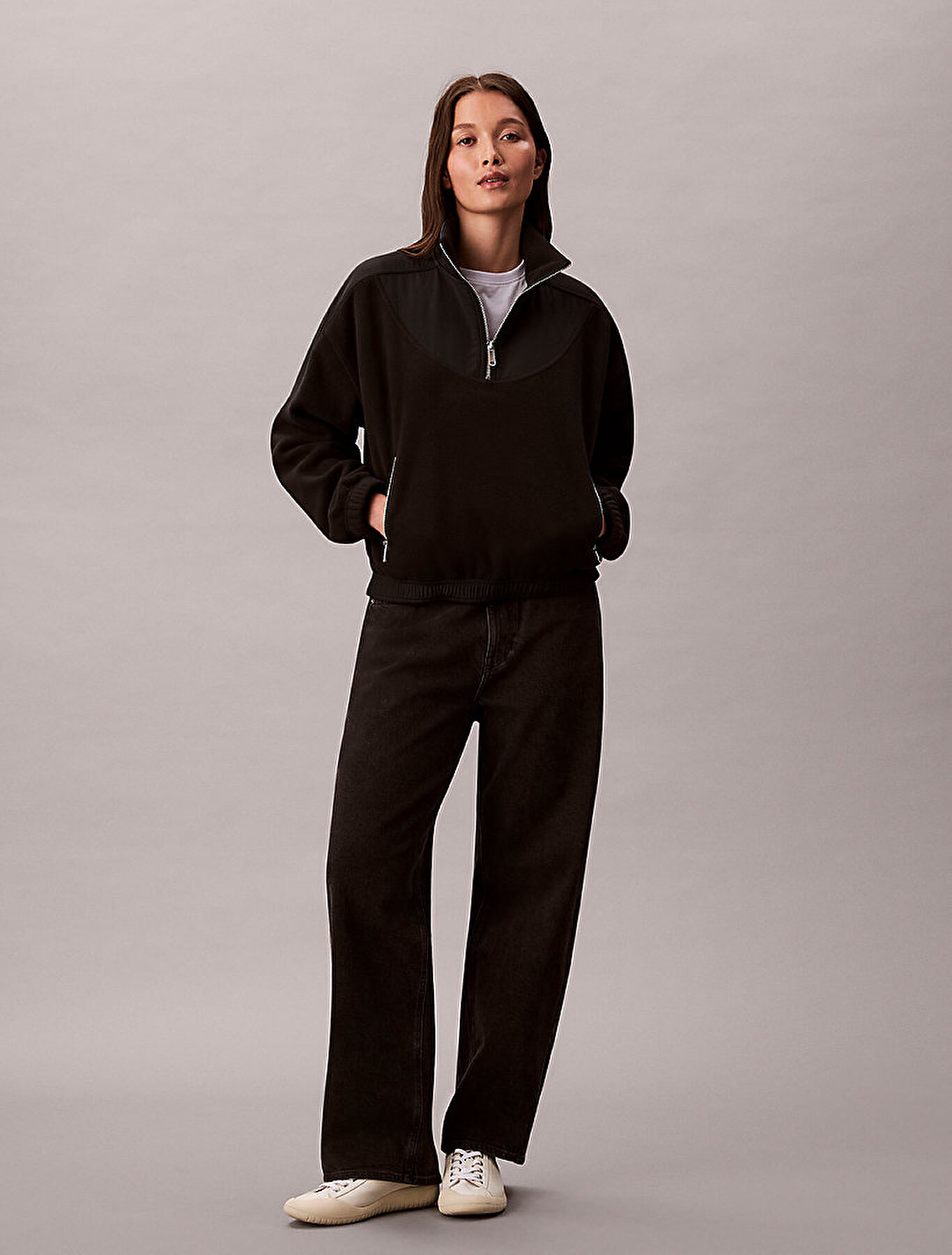 Kadın 1/4 ZIP Mixed Media Sweatshirt Siyah LV047D231GUB1 | Calvin