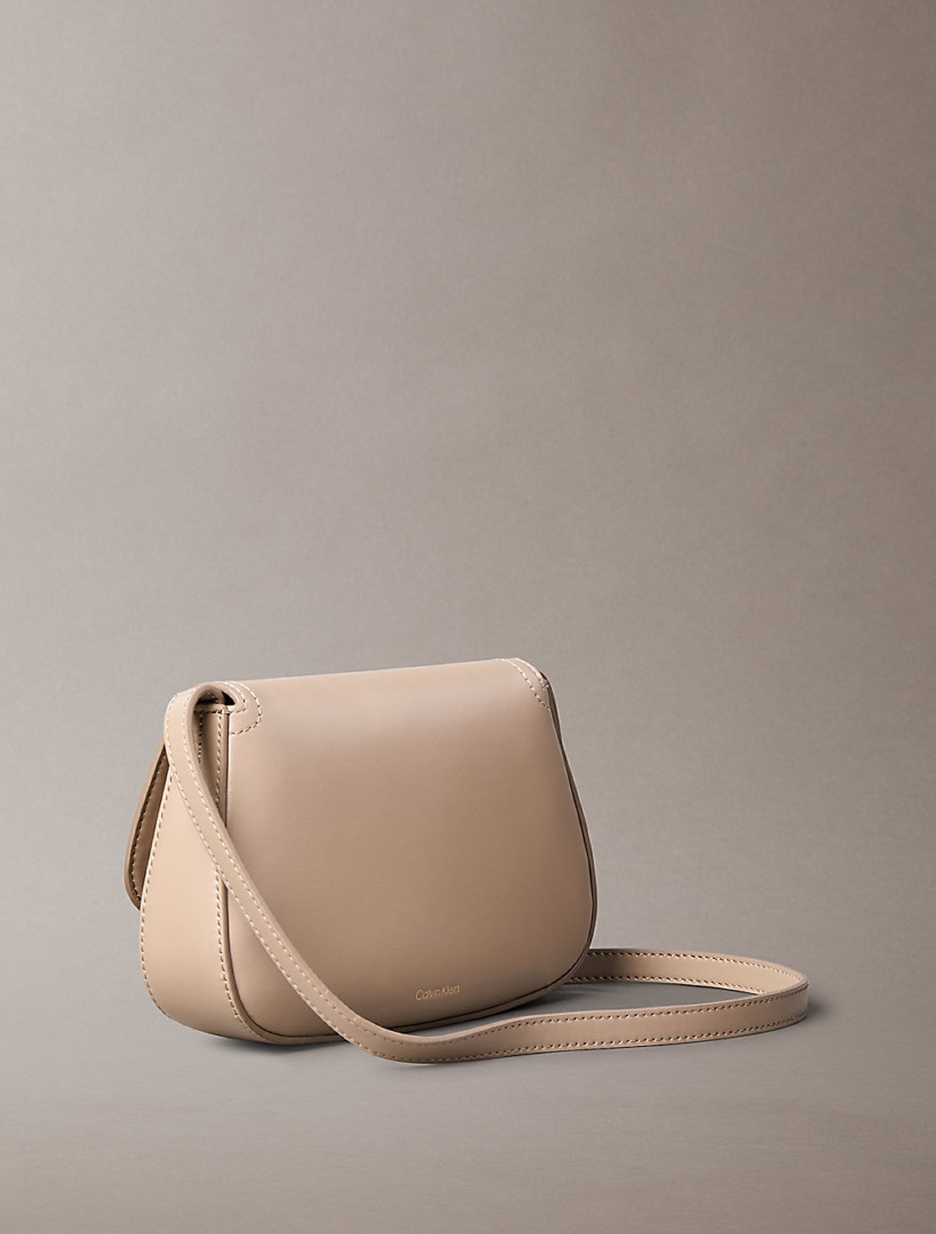 Kadın Ck Flap Camera Çantası Bej LV04F3421GVFU | Calvin Klein