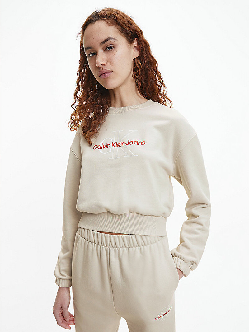 Calvin Klein Bej Renkli Kadın Monogramlı Crop Sweatshirt