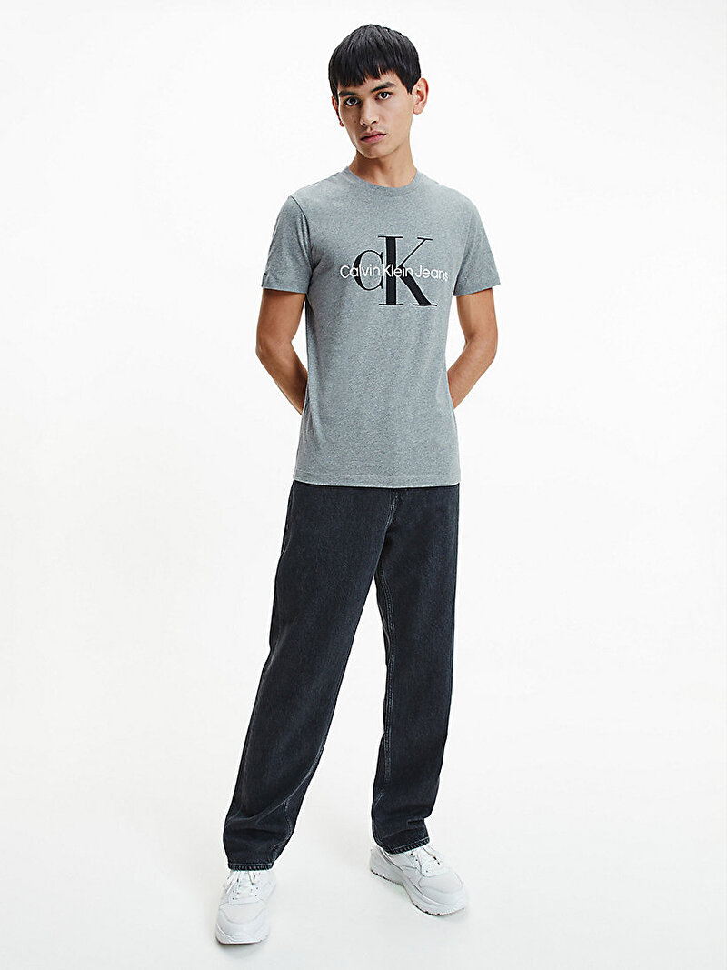 Calvin Klein Gri Renkli Erkek Core Monogram Slim Gri T-Shirt