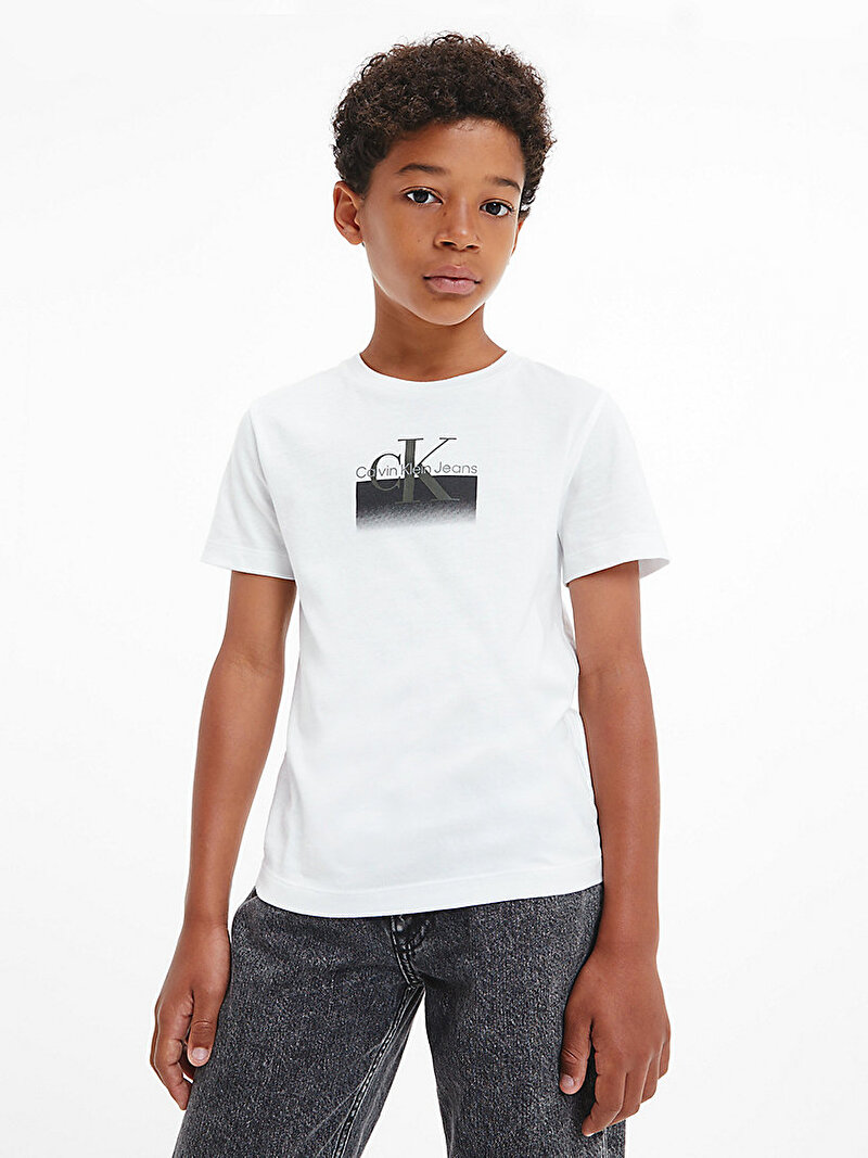 Calvin Klein Beyaz Renkli Erkek Çocuk Organik Pamuk Logolu Tişört
