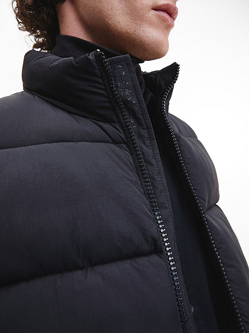 Calvin Klein Siyah Renkli Erkek Geri Dönüştürülmüş Naylon Şişme Yelek