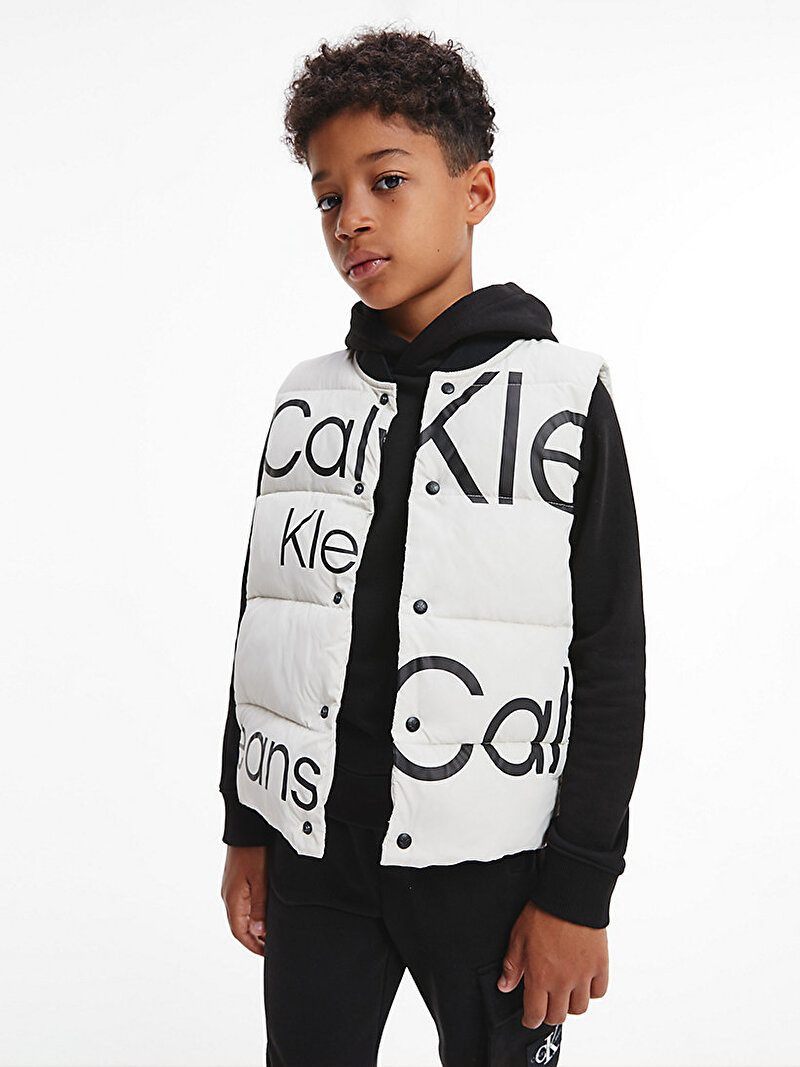 Calvin Klein Ekru Renkli Erkek Çocuk Bold Institutional Yelek