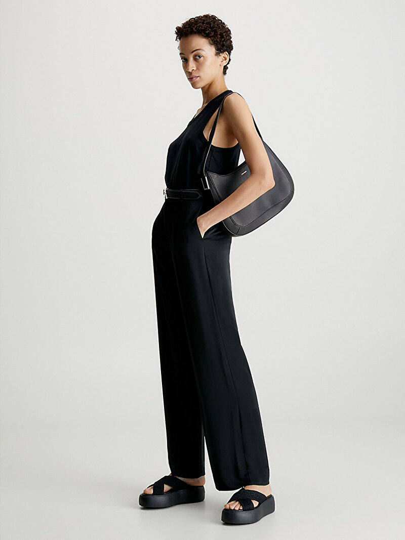 Calvin Klein Siyah Renkli Kadın CK Must Omuz Çantası
