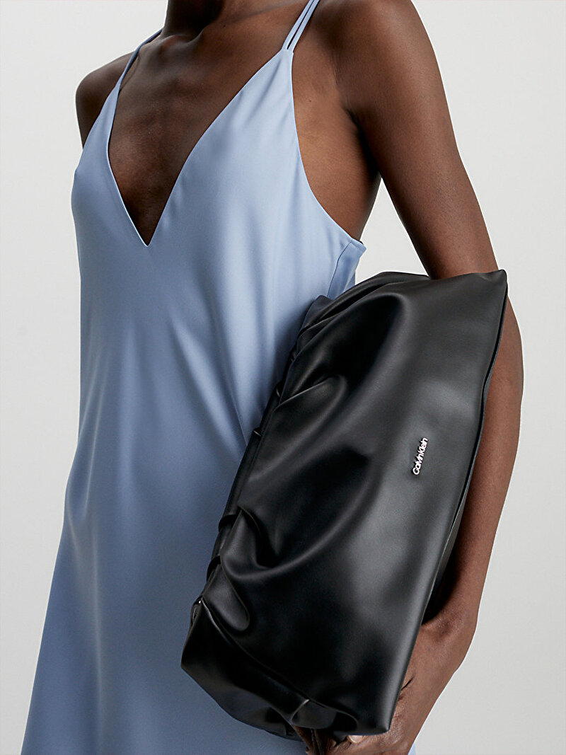 Calvin Klein Siyah Renkli Kadın Soft Çapraz Çanta