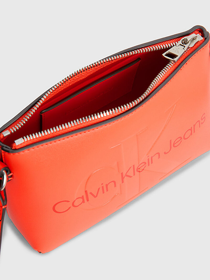 Calvin Klein Turuncu Renkli Kadın Sculpted Çapraz Çanta