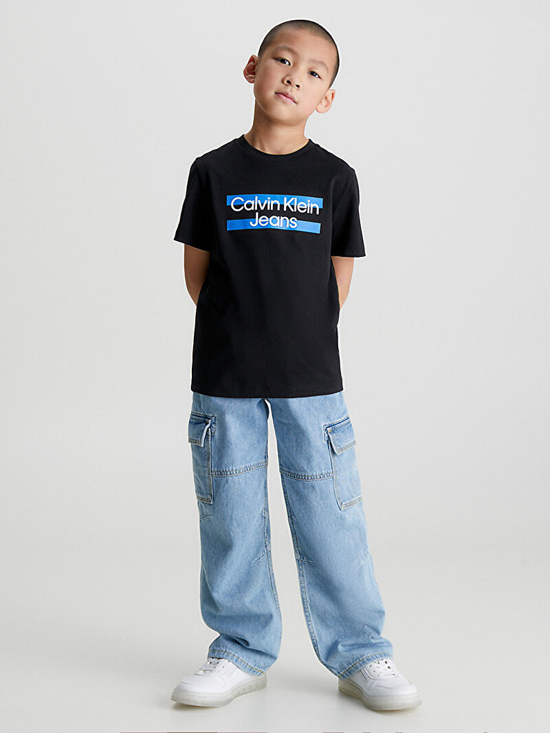 Calvin Klein Siyah Renkli Erkek Çocuk Maxi Block Logo T-Shirt