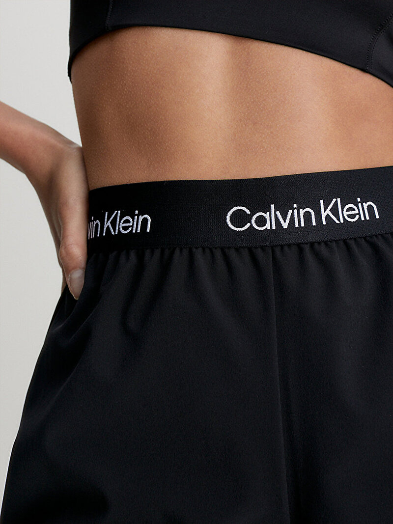Calvin Klein Siyah Renkli Kadın Woven Şort
