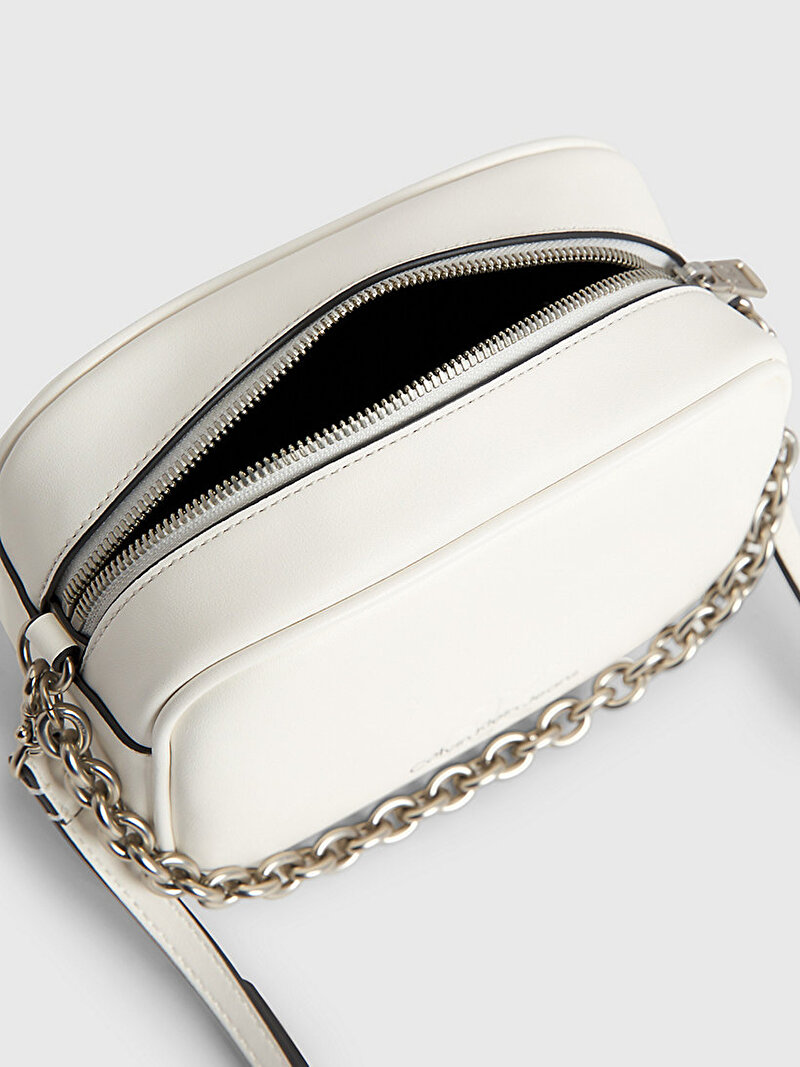 Calvin Klein Beyaz Renkli Kadın Sculpted Çapraz Çanta