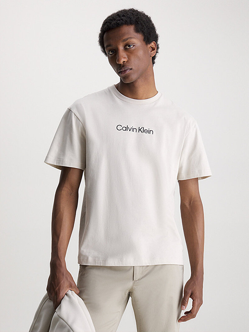 Calvin Klein Bej Renkli Erkek Hero Logo Comfort T-Shirt