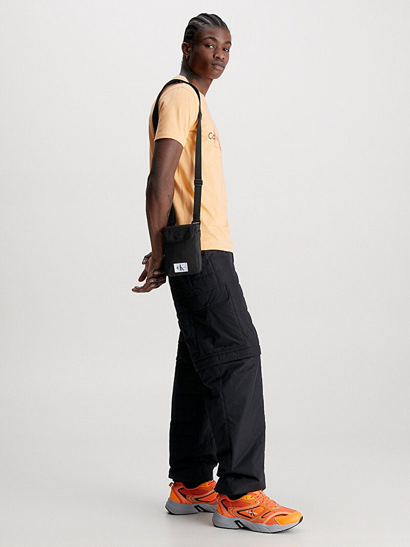 Calvin Klein Siyah Renkli Erkek Sport Essentials Telefon Çantası