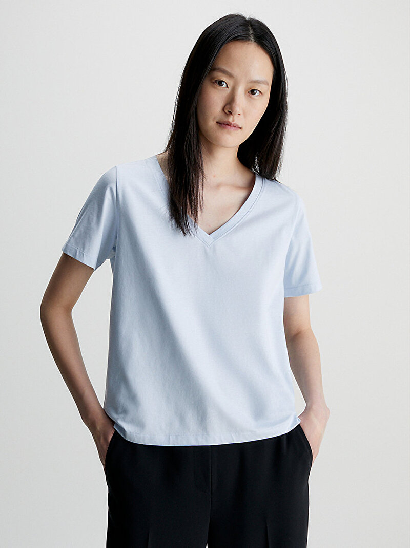 Calvin Klein Beyaz Renkli Kadın Smooth Cotton V Yaka T-Shirt