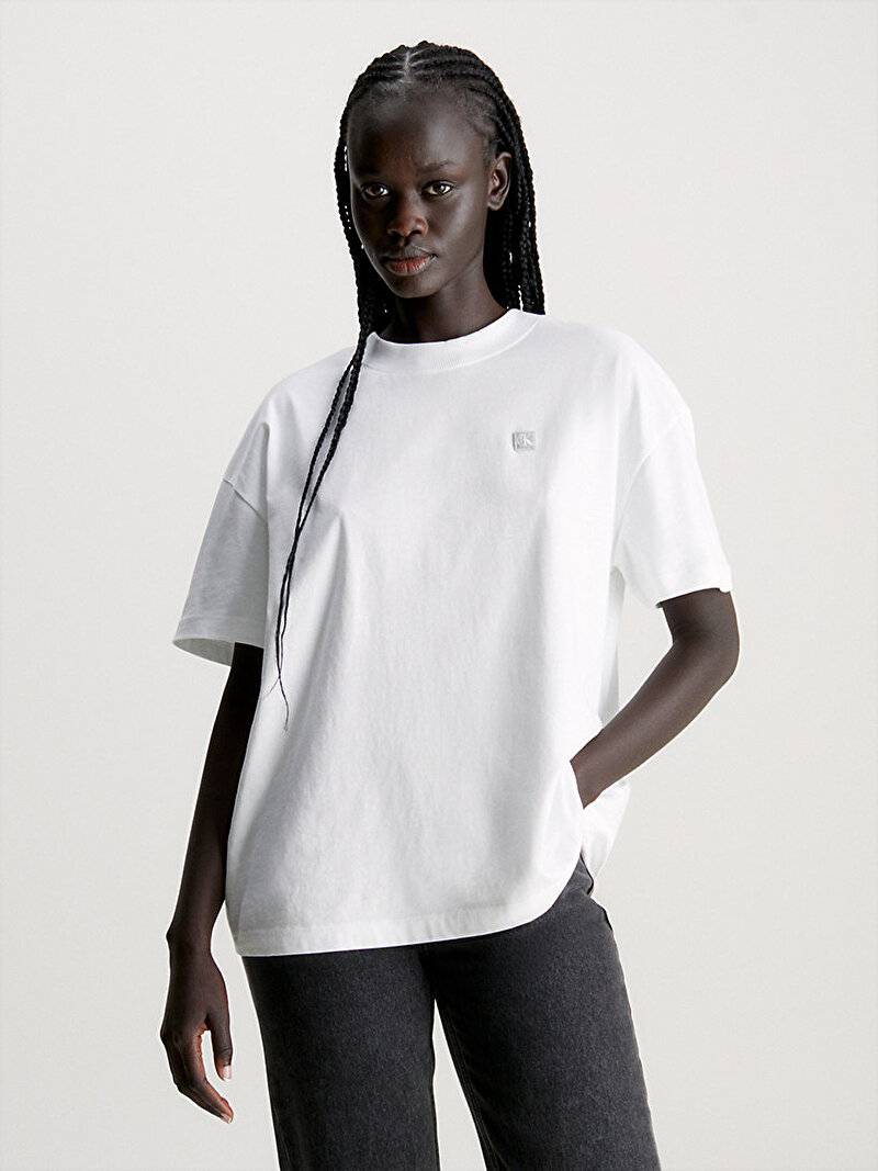 Calvin Klein Beyaz Renkli Kadın Ck Embro Badge Boyfriend T-Shirt
