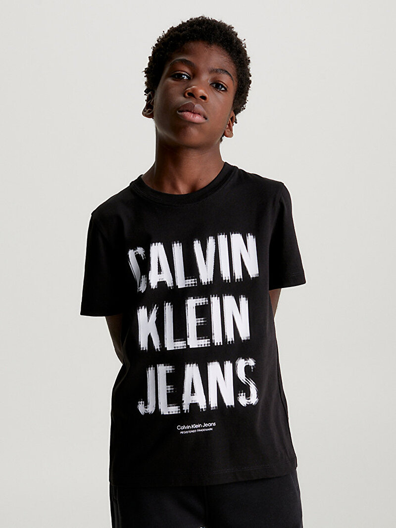 Calvin Klein Siyah Renkli Erkek Çocuk Pixel Logo Relaxed T-Shirt