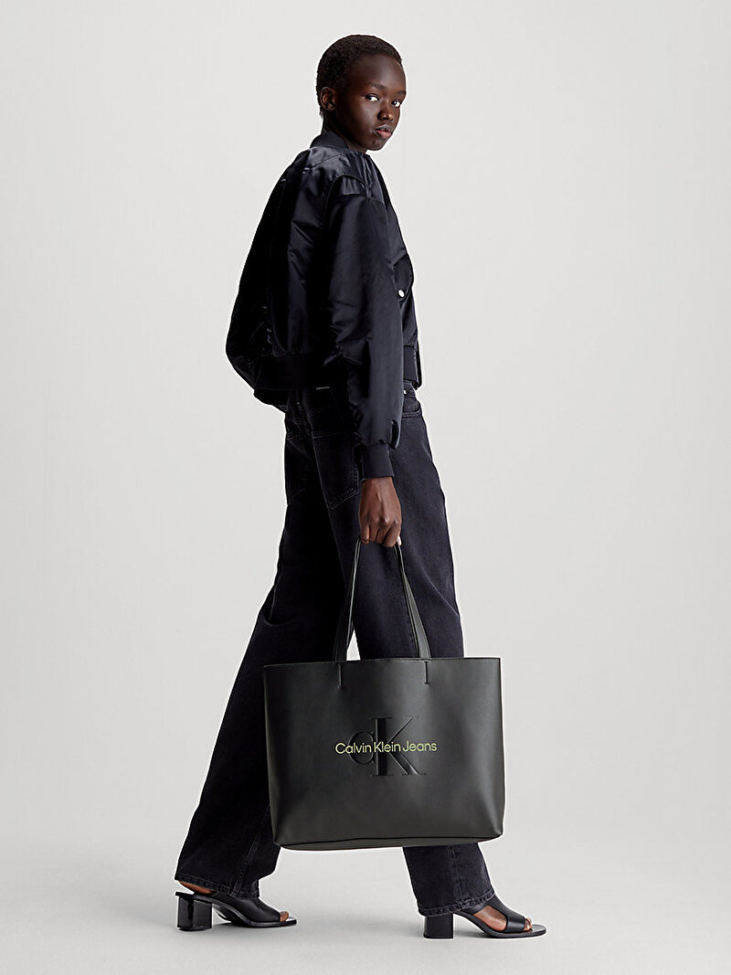 Calvin Klein Siyah Renkli Kadın Sculpted Slim Tote Çanta