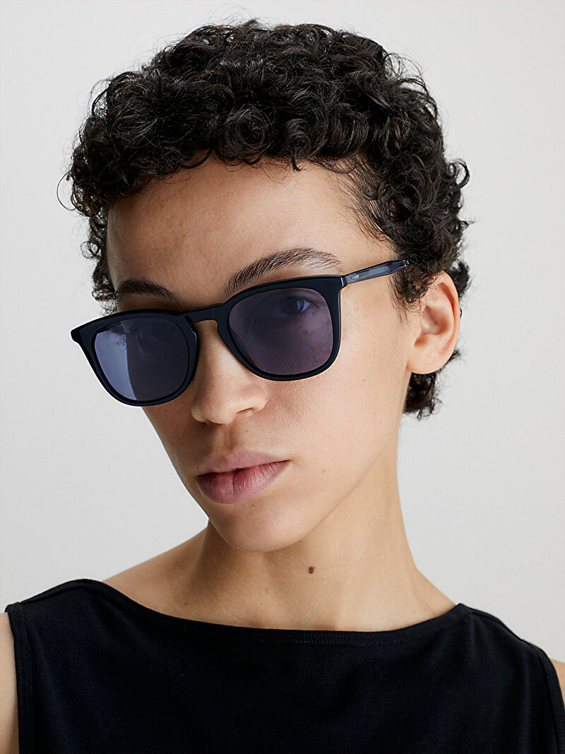 Calvin Klein Siyah Renkli Unisex Round Güneş Gözlüğü
