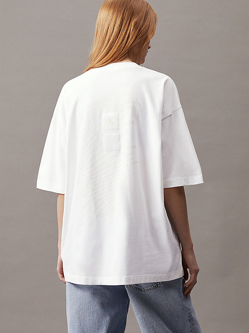 Calvin Klein Beyaz Renkli Kadın Warp Logo Boyfriend T-Shirt