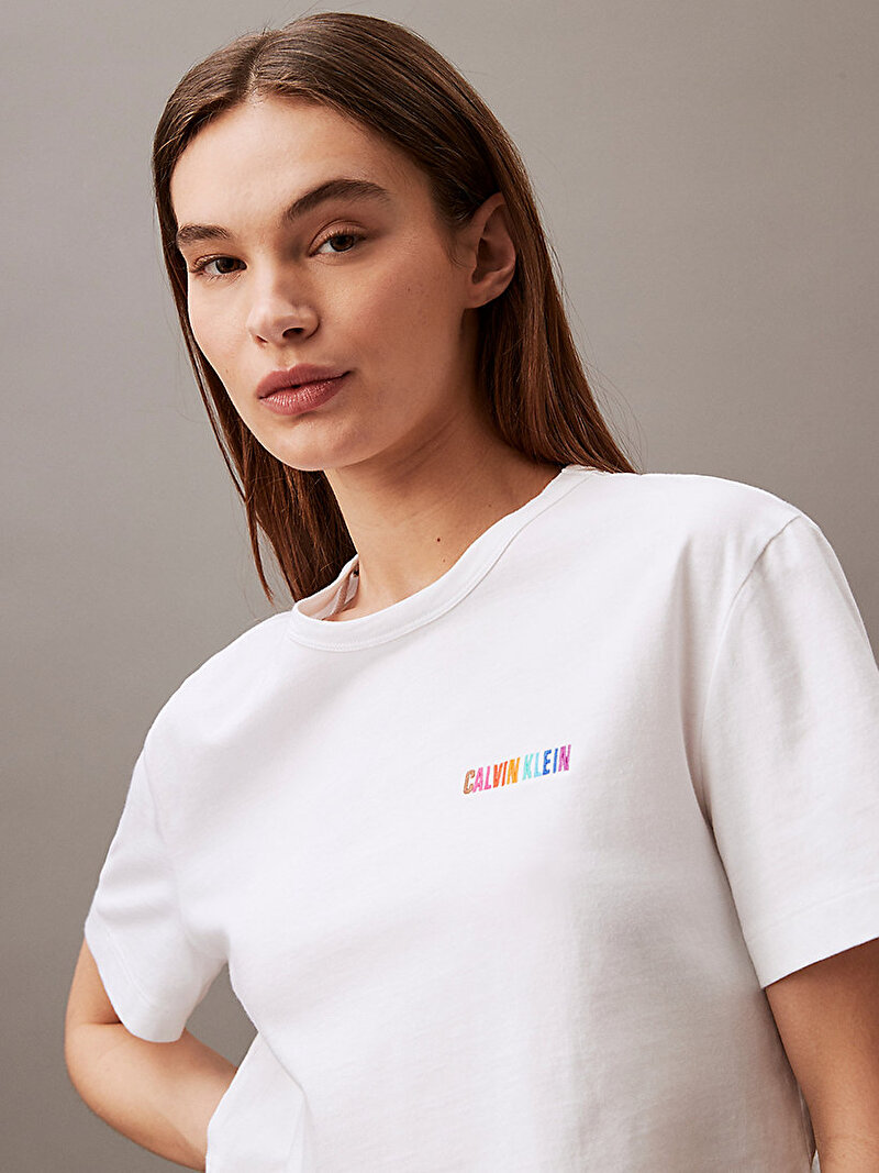 Calvin Klein Beyaz Renkli Kadın Bisiklet Yaka T-Shirt