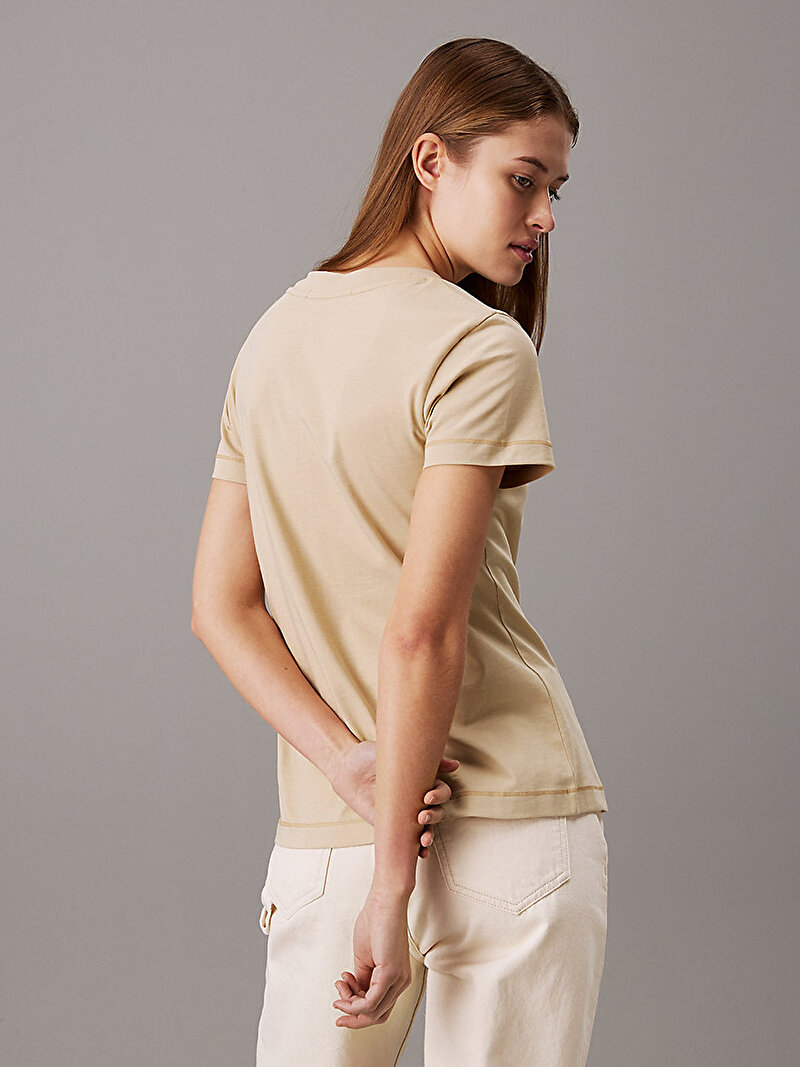 Calvin Klein Bej Renkli Kadın Monologo Slim T-Shirt