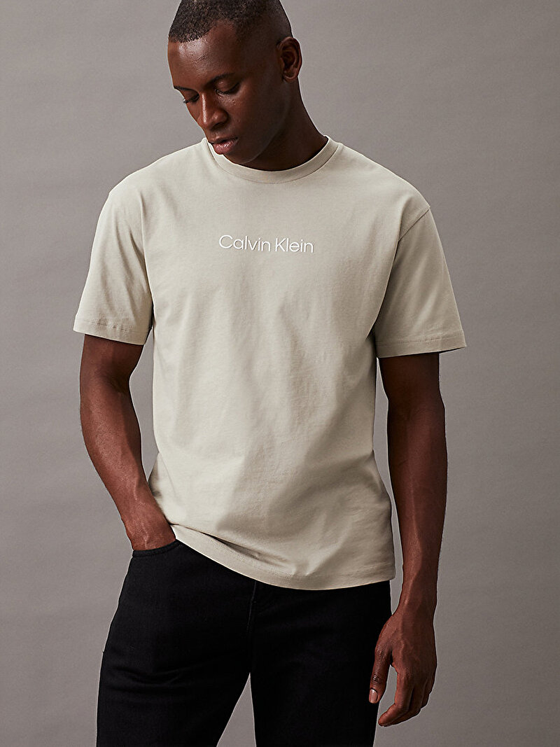 Calvin Klein Bej Renkli Erkek Hero Logo Comfort T-Shirt