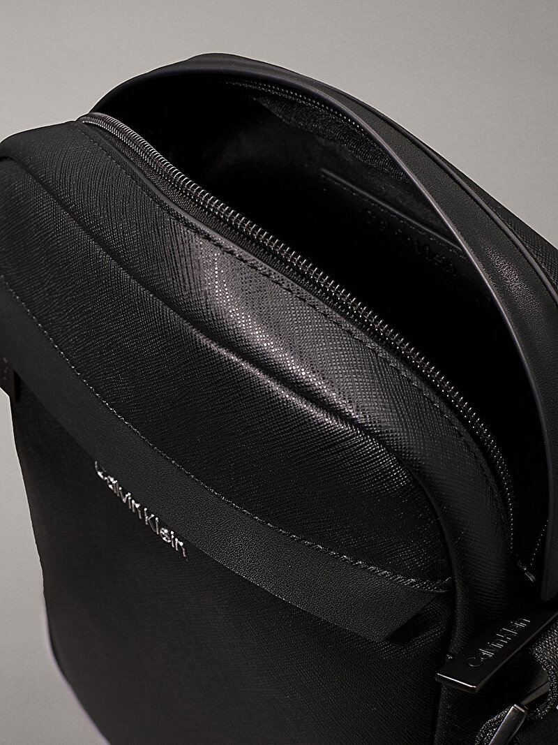 Calvin Klein Siyah Renkli Erkek Ck Must Reporter Çanta