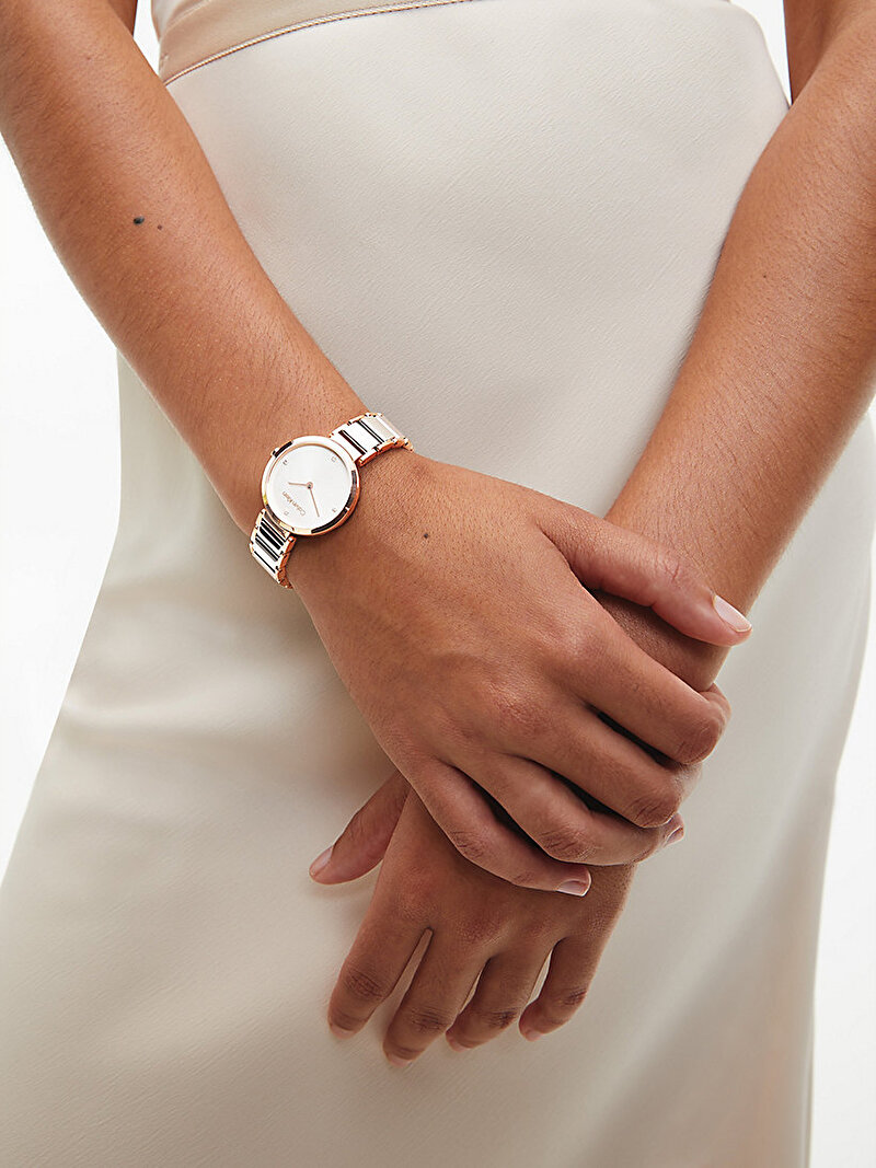 Calvin Klein Gümüş Renkli Kadın Minimalistic Bar Saat