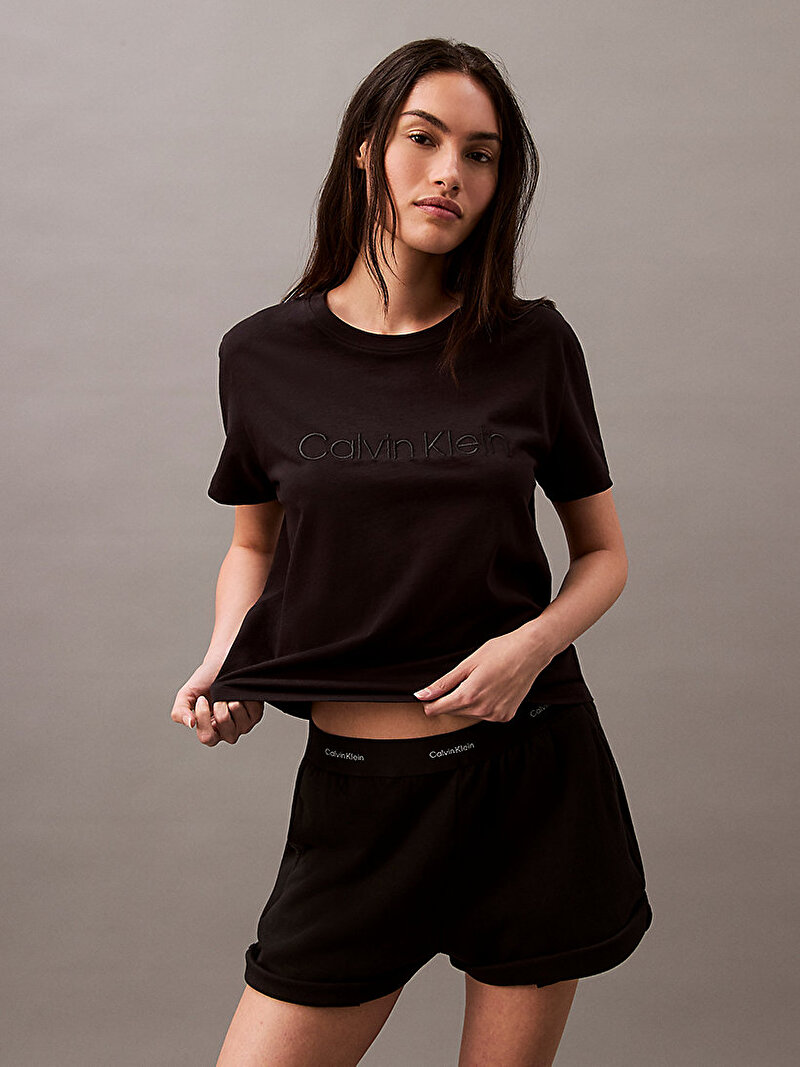 Calvin Klein Siyah Renkli Kadın Classic T-Shirt