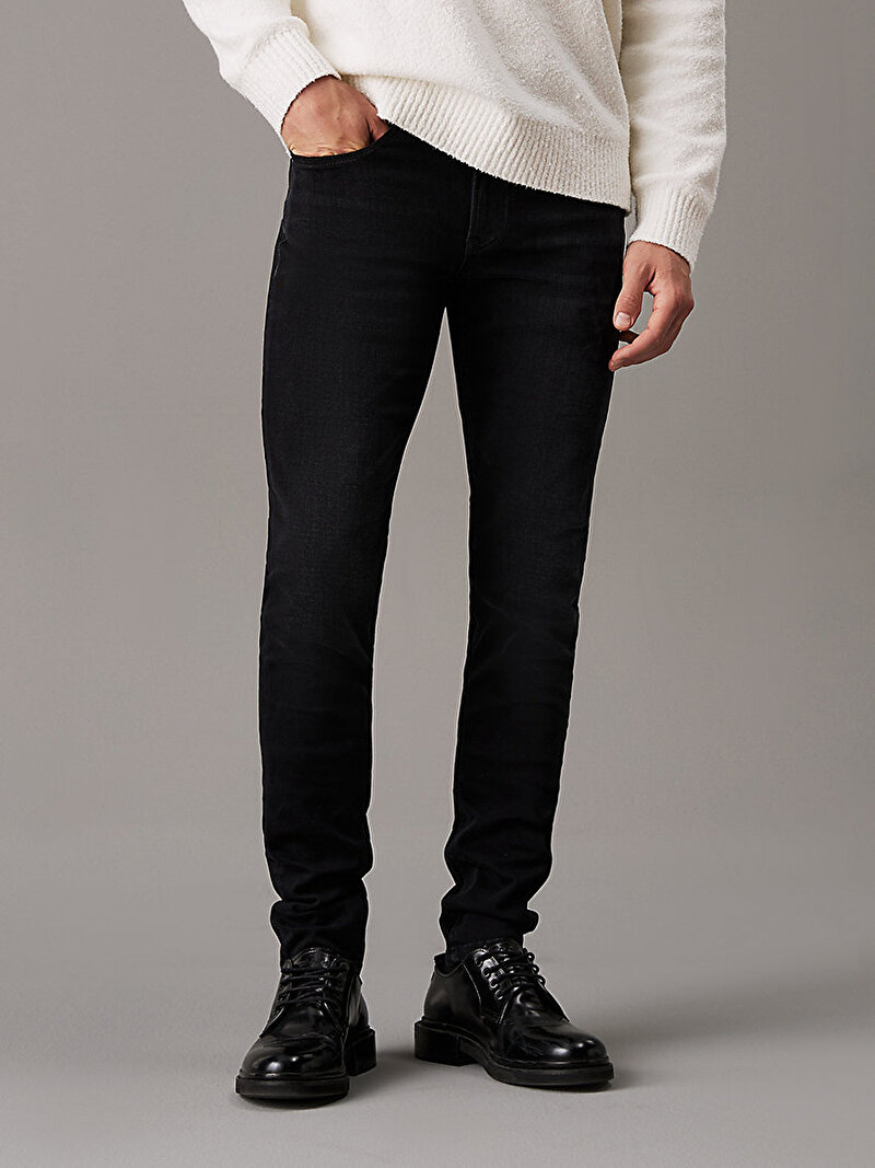 Calvin Klein Siyah Renkli Erkek Slim Tapered Jean Pantolon