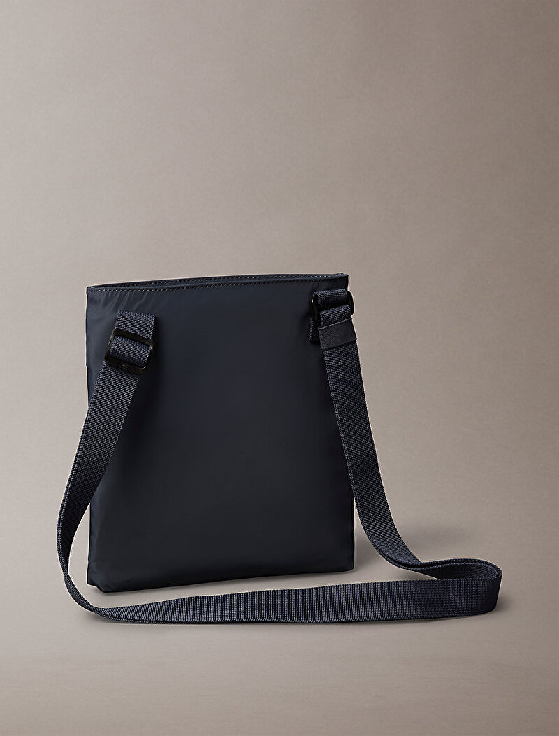 Calvin Klein Mavi Renkli Erkek Sport Essentials Çapraz Çanta