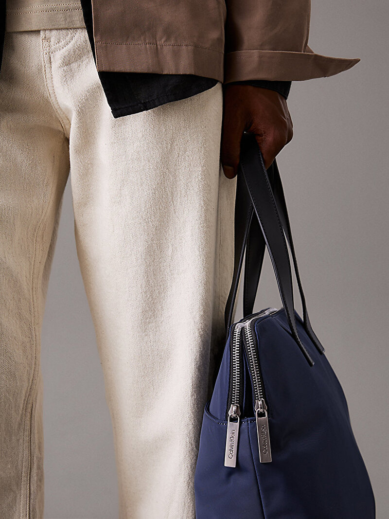 Calvin Klein Lacivert Renkli Erkek Business Tech Laptop Çantasi