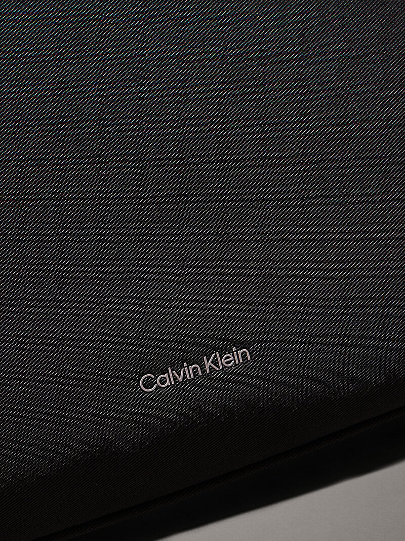 Calvin Klein Siyah Renkli Erkek CK Ease Rolltop Sirt Çantasi