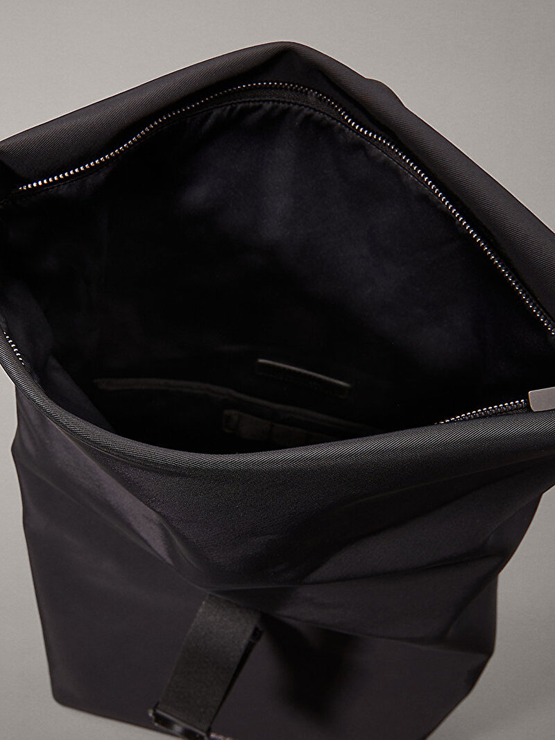 Calvin Klein Siyah Renkli Erkek CK Ease Rolltop Sirt Çantasi