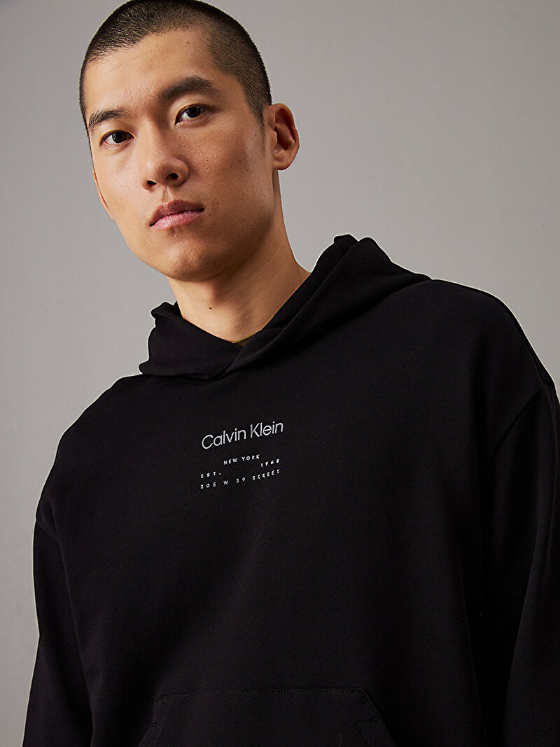 Calvin Klein Siyah Renkli Erkek Raised Editorial Logo Sweatshirt