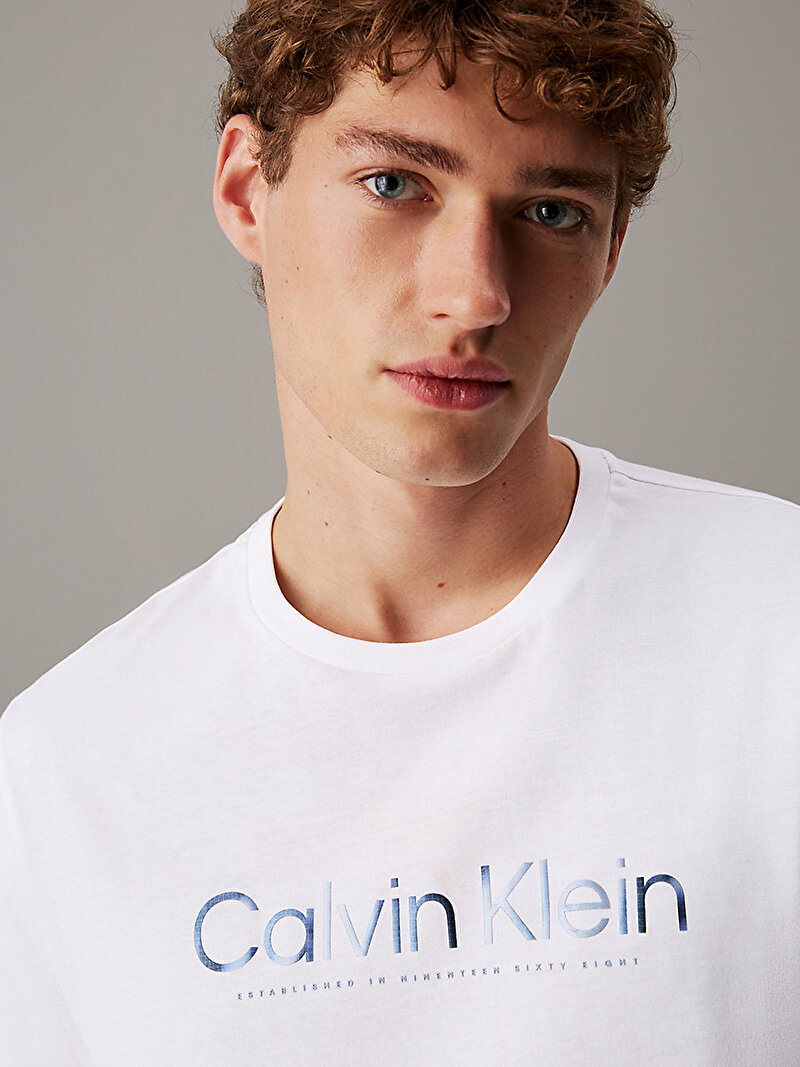 Calvin Klein Beyaz Renkli Erkek Satin Bonded Logo T-shirt