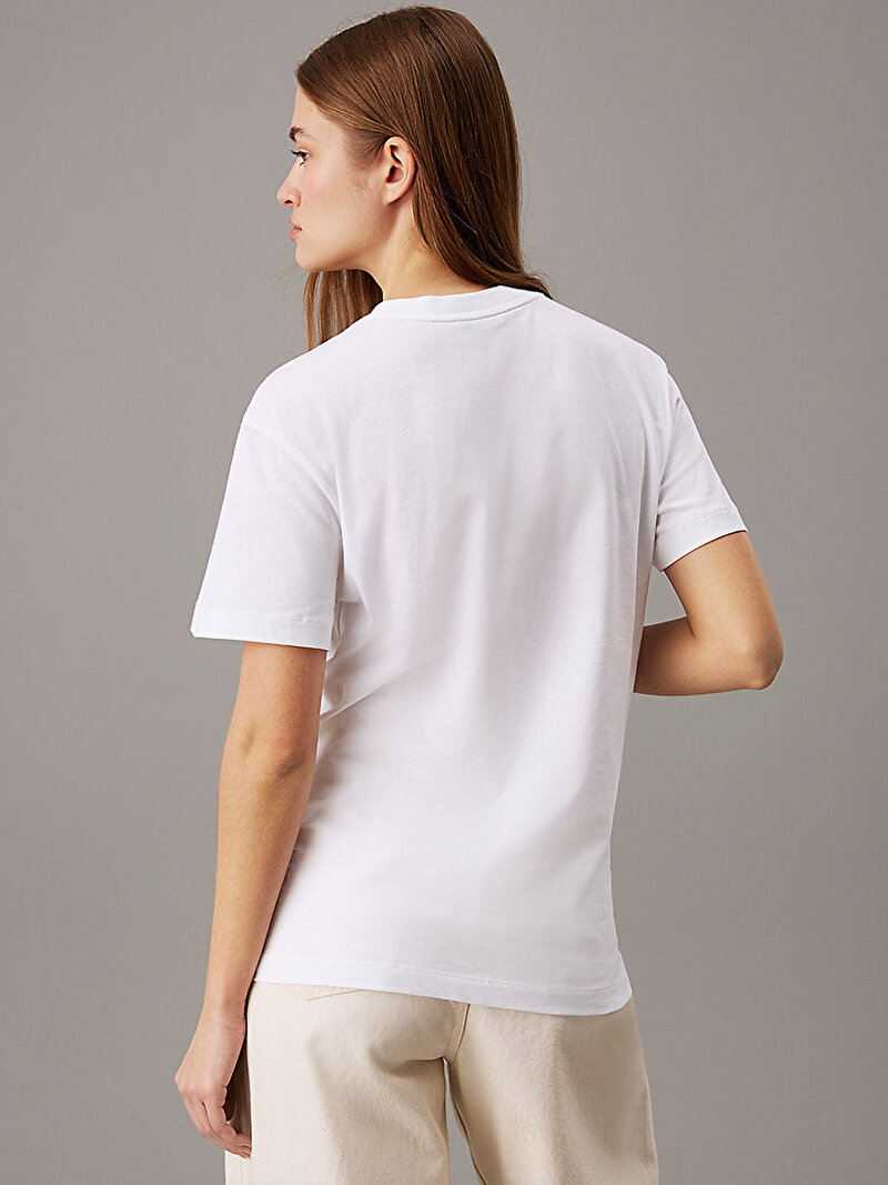 Calvin Klein Beyaz Renkli Kadın Hero Logo Regular T-shirt