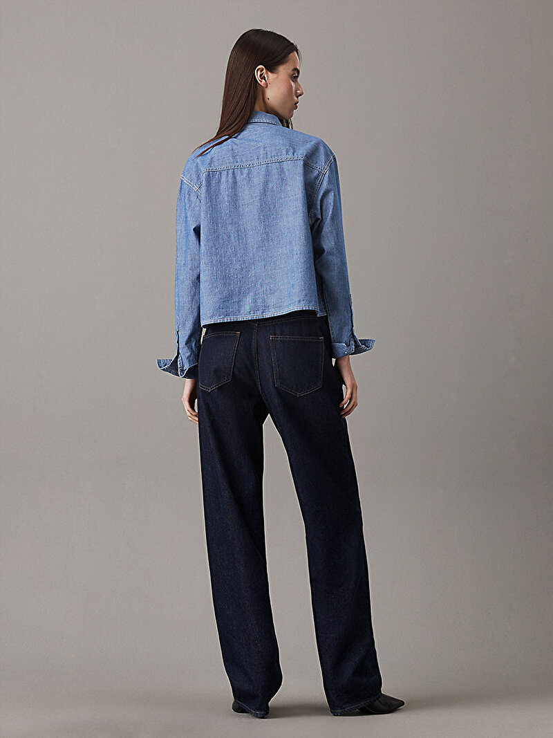 Calvin Klein Mavi Renkli Kadın Cropped Dad Denim Gömlek
