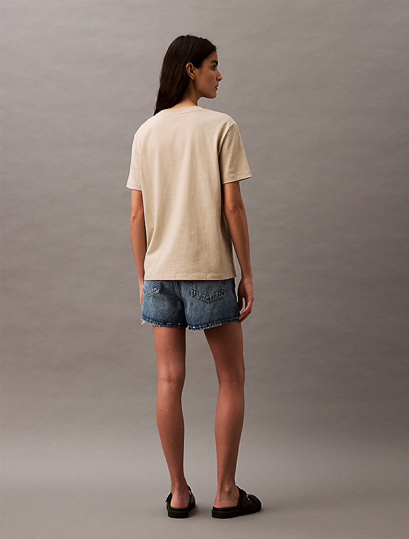 Calvin Klein Bej Renkli Kadın Institutional Logo Straight T-shirt