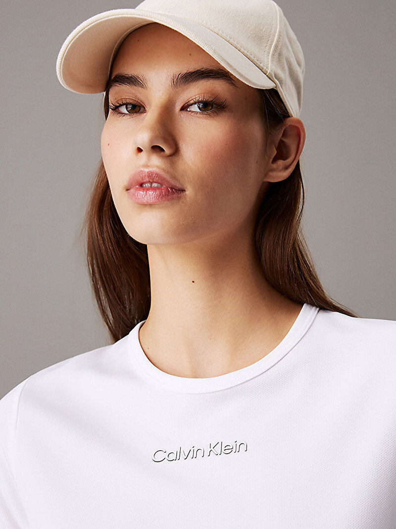 Calvin Klein Beyaz Renkli Kadın T-shirt