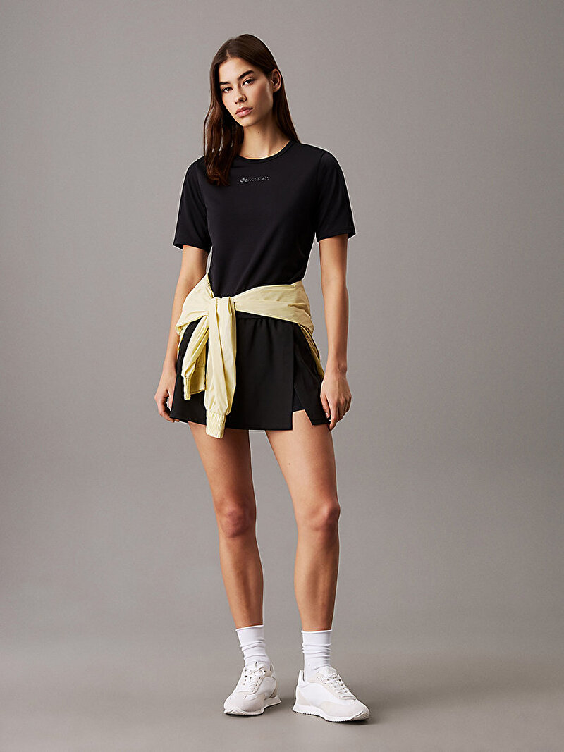 Calvin Klein Siyah Renkli Kadın T-shirt