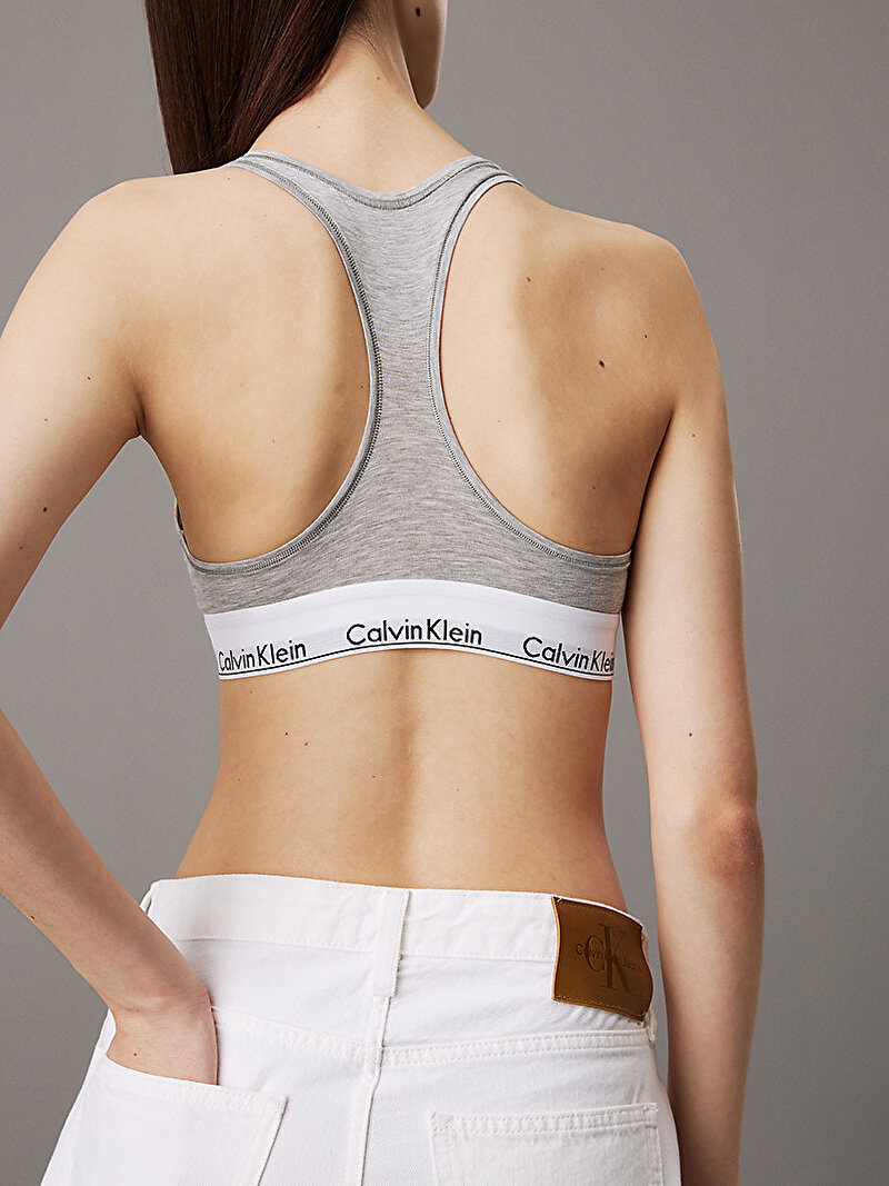 Calvin Klein Beyaz Renkli Kadın Mom Şort